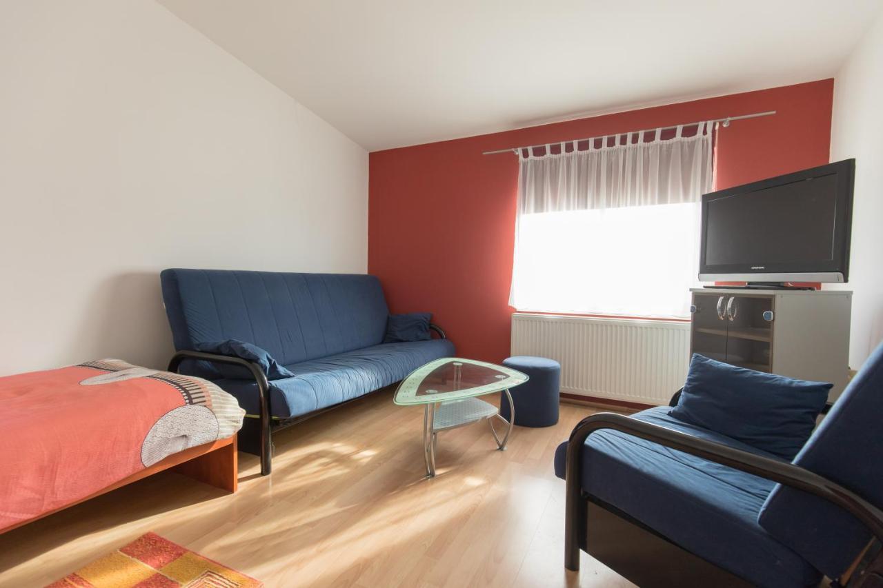 Guesthouse Capistro 比尔杰 外观 照片