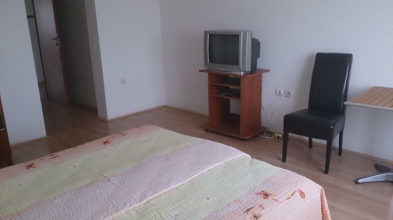 Guesthouse Capistro 比尔杰 外观 照片